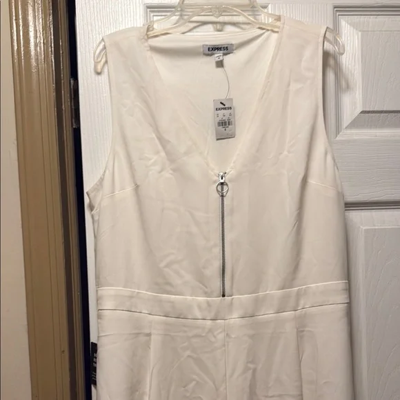 Express White Tailored Jumpsuit with V-Neck - Picture 2 of 6